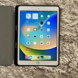 32GB 7th Gen iPad 