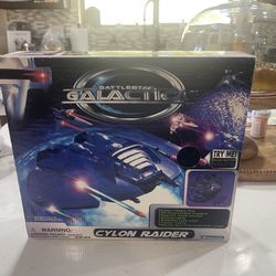 Battlestar Galáctica Collectable Cylon Raider Unopened located in East Mesa Signalbutte and Elliot