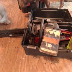 Gas Powered Chain Saw 