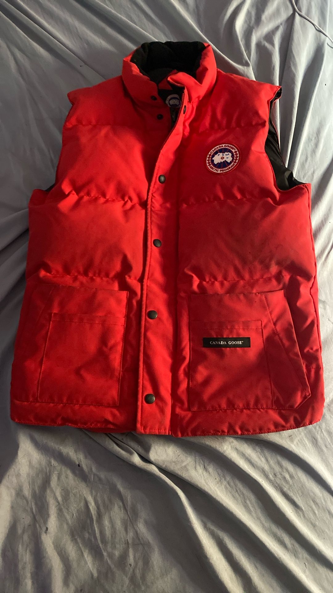 red goose vest barley used