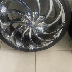 22inch rims.2of the hub Caps Are Missing.1400