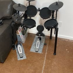 Alesis Nitro Drum Set