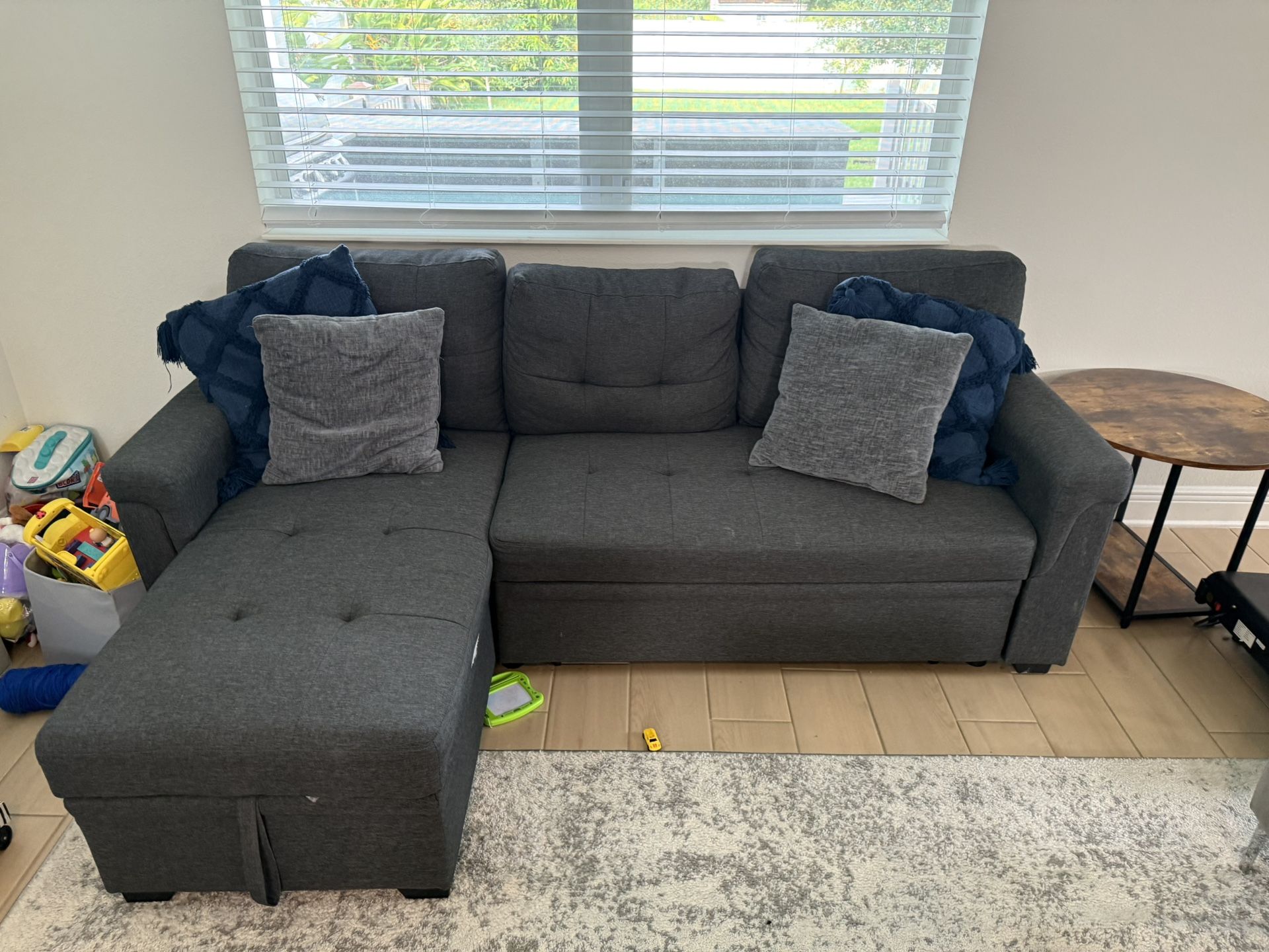 Couch Pull out Futon 