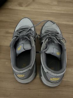 Nike Air Max Excee Size 8