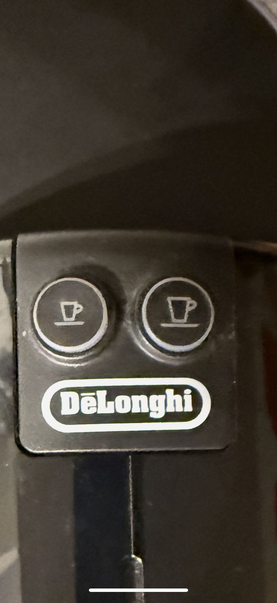 De’Longhi Nespresso coffee machine in good working condition