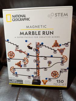 NEW! National Geographic Magnetic Marble Run - 150-Piece STEM Building Set