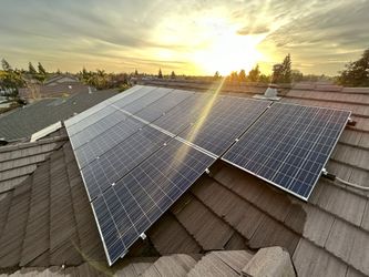SOLAR PANEL CLEANING 
