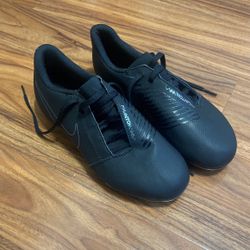 Big Boy, Soccer Cleats