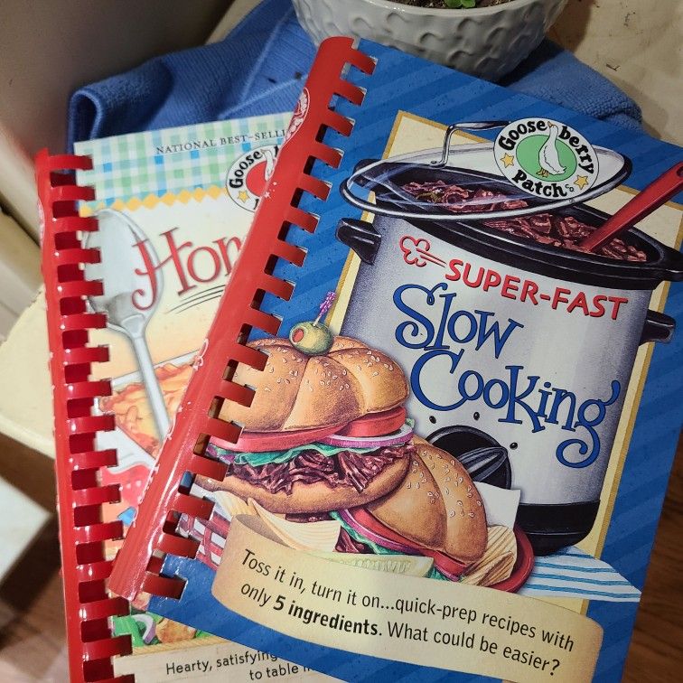 Gooseberry Patch Cookbooks book Homestyle super fast slow cooking