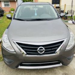 2019 Nissan Versa