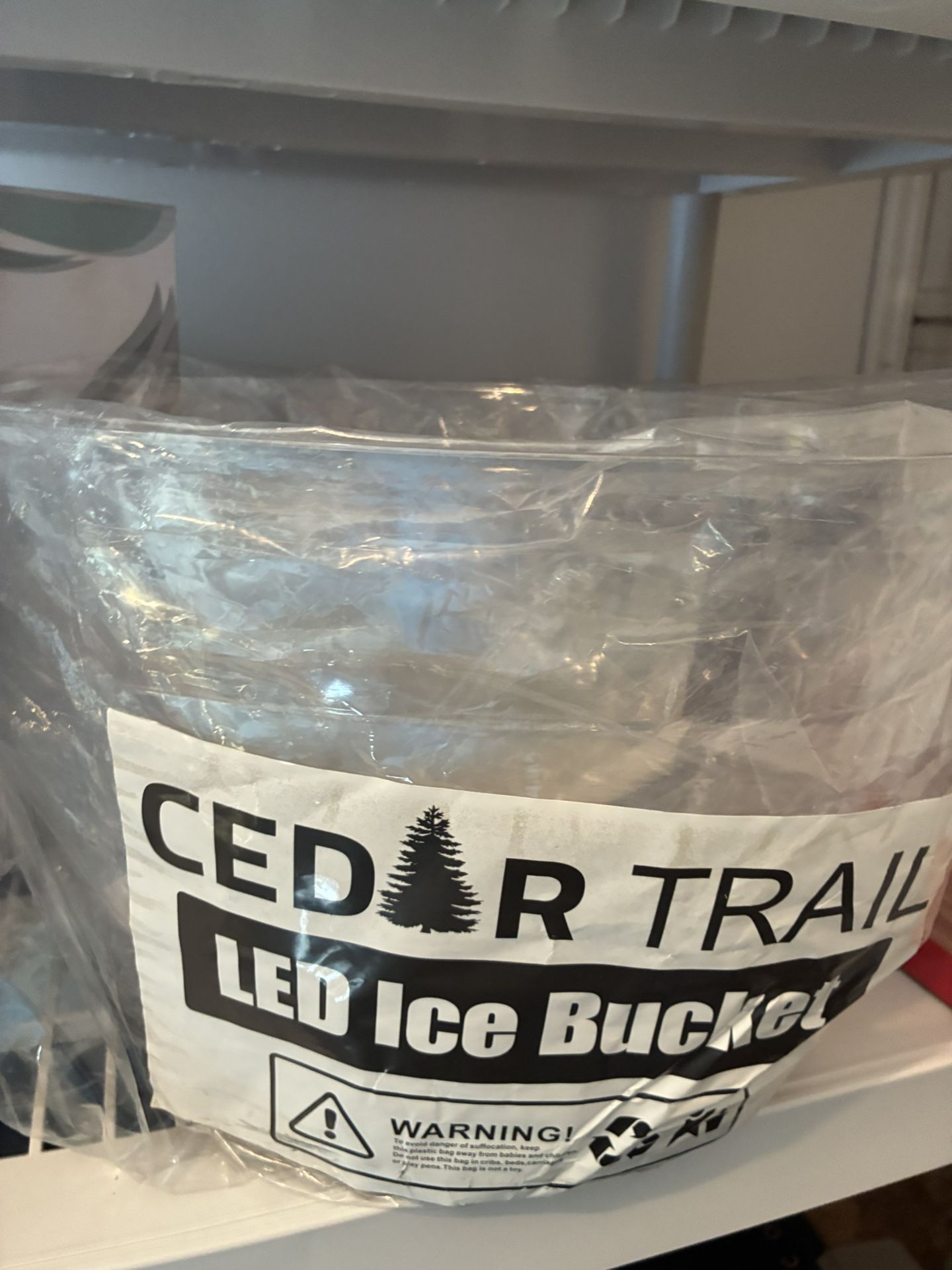 LED ice bucket