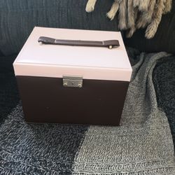 Girl Jewelry Box