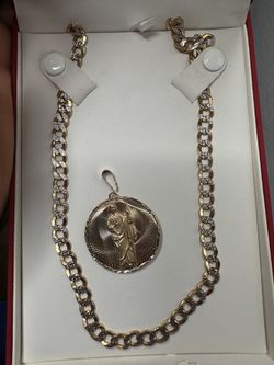 14K Gold Chain & Pendant 