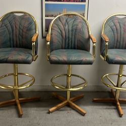 32”h 3 Swivel Good Condition Barstools