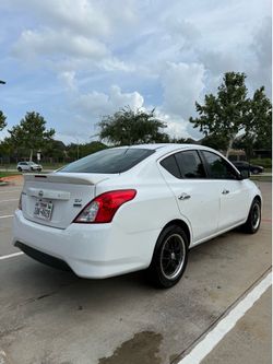 2018 Nissan Versa
