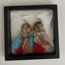 Beautiful Earrings Necklace Watch bag Hangers 