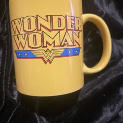 Wonder Woman Yellow Coffee Mug 3 3/4” High