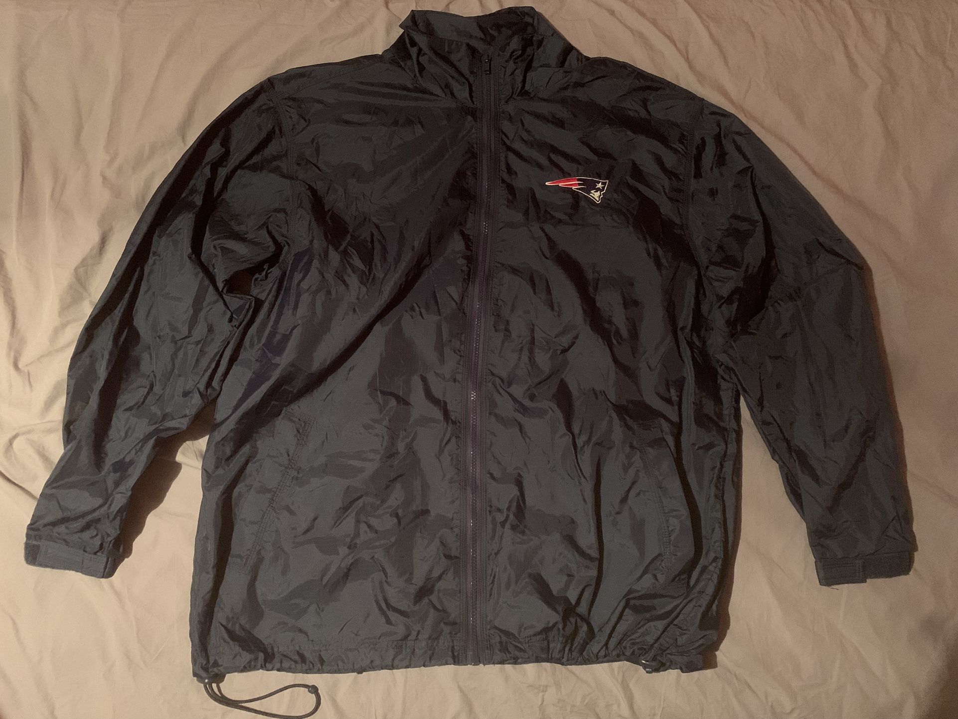 Navy Blue New England Patriots Windbreaker Jacket; Men’s L