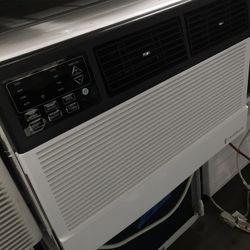 24,000 Btus Window Air Conditioning $400