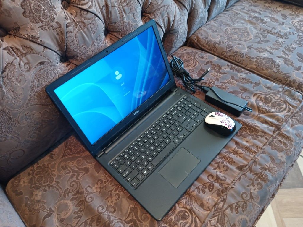 Laptop Dell Inspiron 3567-core i3-8gb Ram-160gb HD SSD Solid