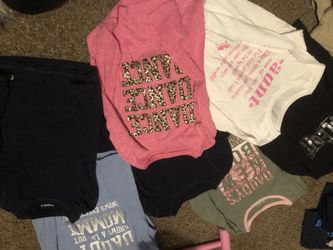 Toddlers size 5 long sleeves