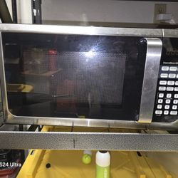 Hamilton Beach Microwave 900w