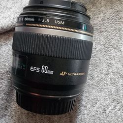 Canon EF-S 60mm f/2.8 AF USM Lens ultrasonic