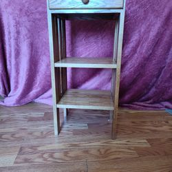 Shaker Style Solid Wood End Table w/Small Drawer