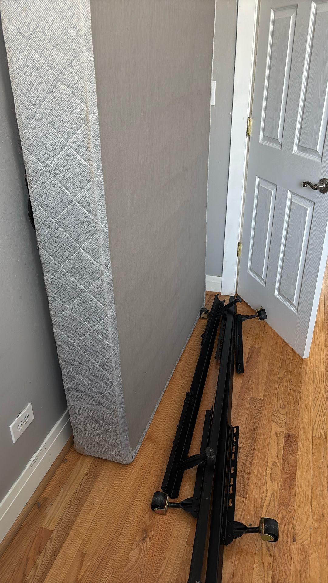 Box Spring w/ Metal Frame