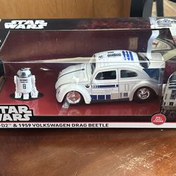 1959 VOLKSWAGEN DRAG BEETLE & R2-D2 FIGURE "STAR WARS" 1/24 BY JADA 36912