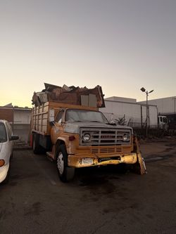 🚨 NEED A DUMP TRUCK? I’M AVAILABLE!