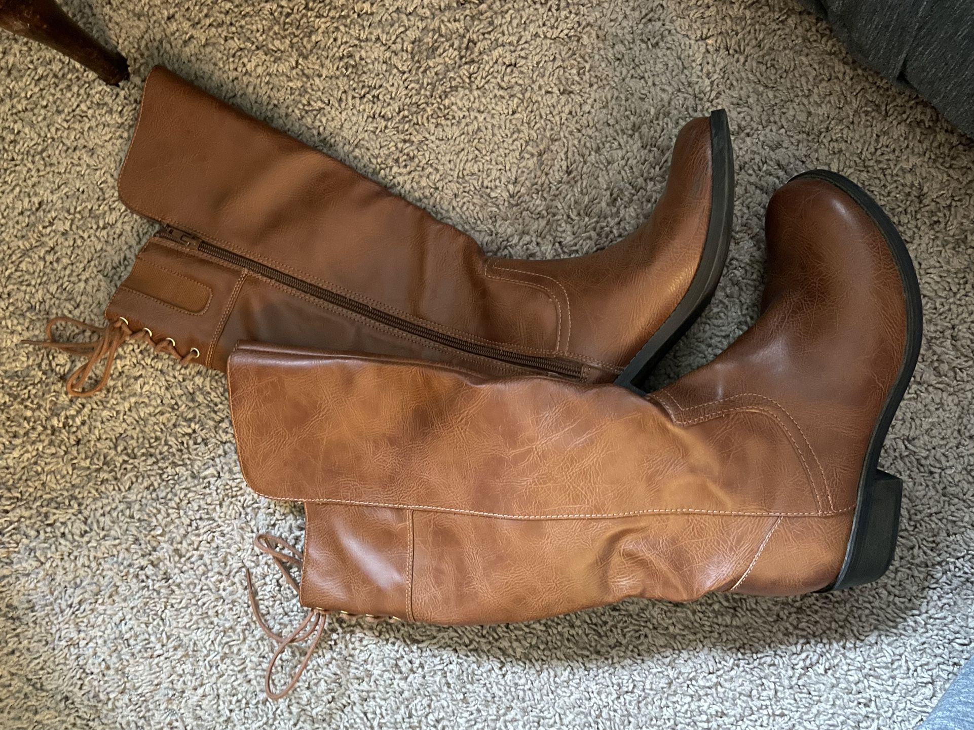 Woman’s Brown Boots 