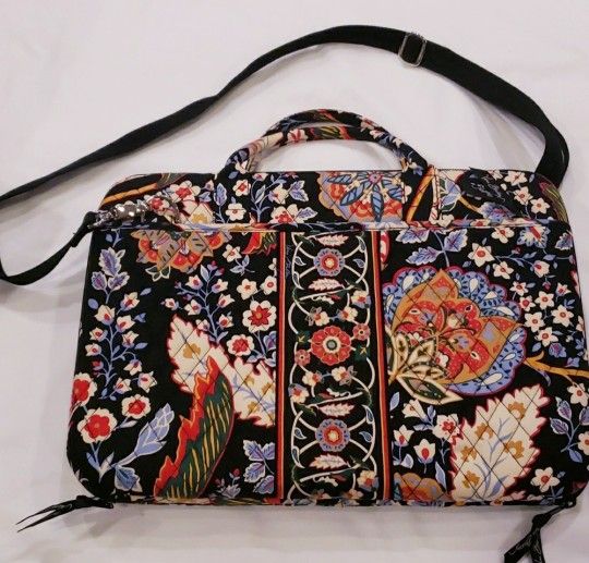 Vera Bradley
Hard-Shell iPad/ Tablet Case