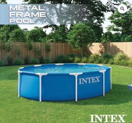 Pool 10x10 with cover and skimmer