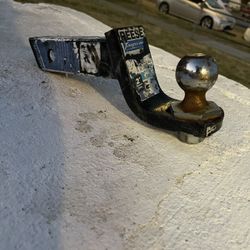 Tow hitch