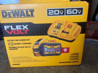 DEWALT  FLEXVOLT BATTERY 9.0 AND  FAST CHARGER