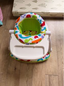 Baby Booster Seat with Piano Toy – Great Condition
