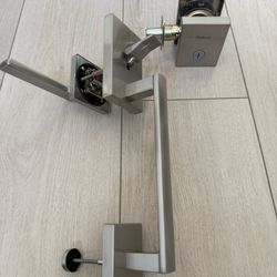 Kwikset Entry Door Lock