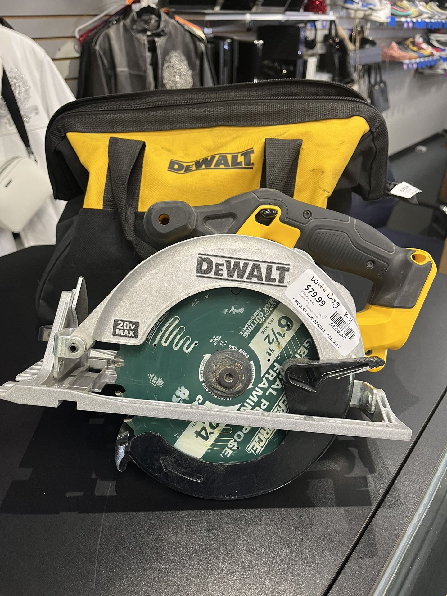 DEWALT Circular Saw Tool Only With Bag Dcs391 20v Max A63303