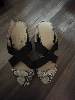 Women’s shoes