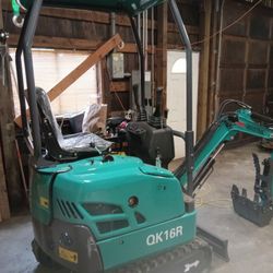 2025 Mini Track Hoe   