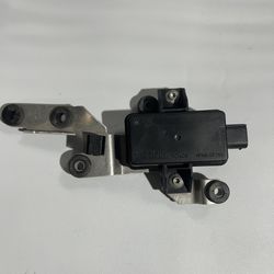 BMW S1000RR EXHAUST FLAP CONTROLLER UNIT BRACKET MODULE SERVO K67 OEM