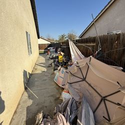 Get Rid Of Trash / Junk / Tiramos Basura 