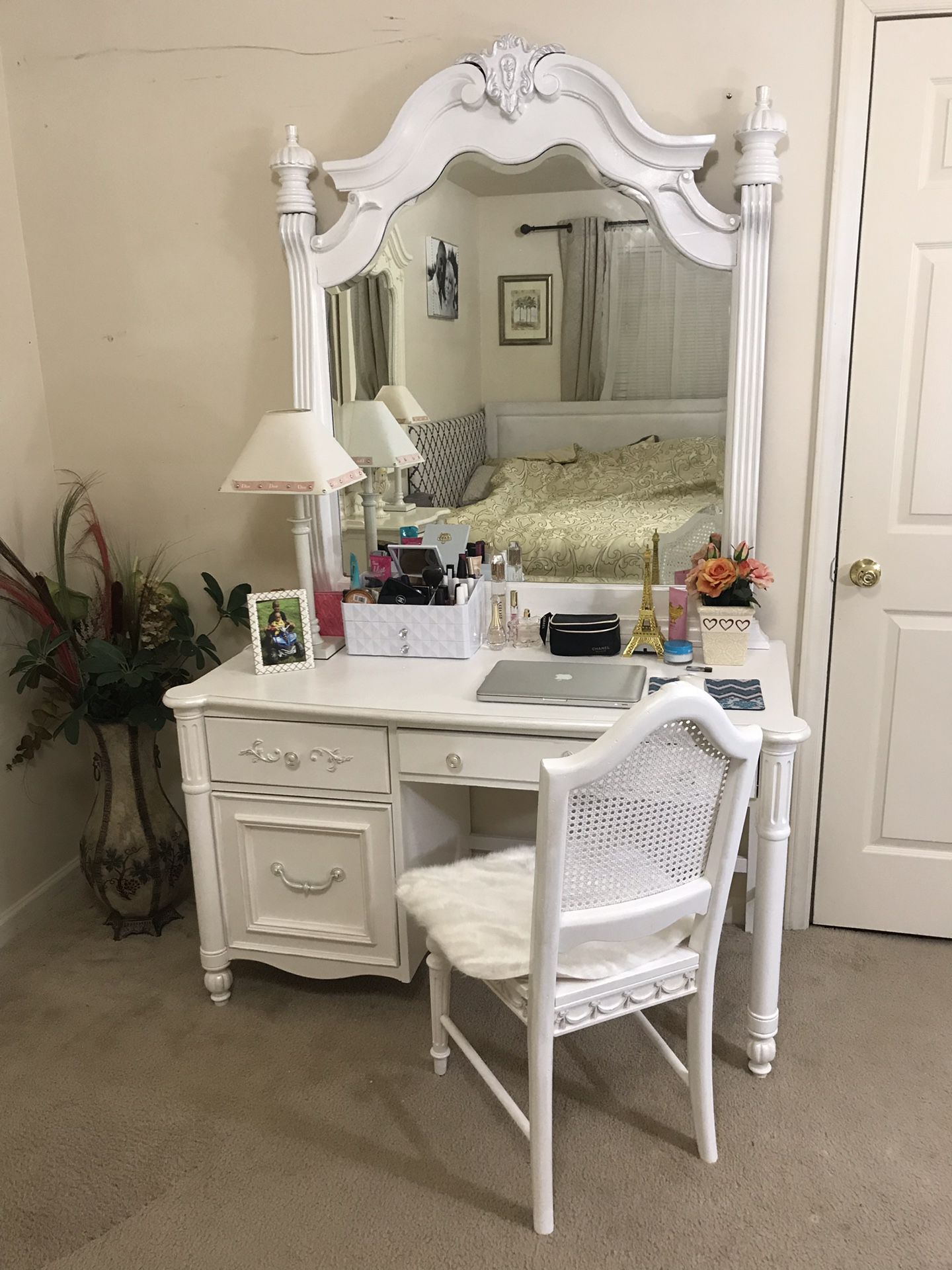 White solid wood desk, chair and mirror (vanity desk)