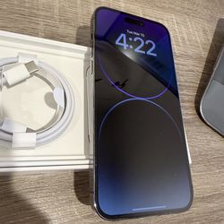 iPhone 14 Pro Max - 256GB - Free Loopy Case