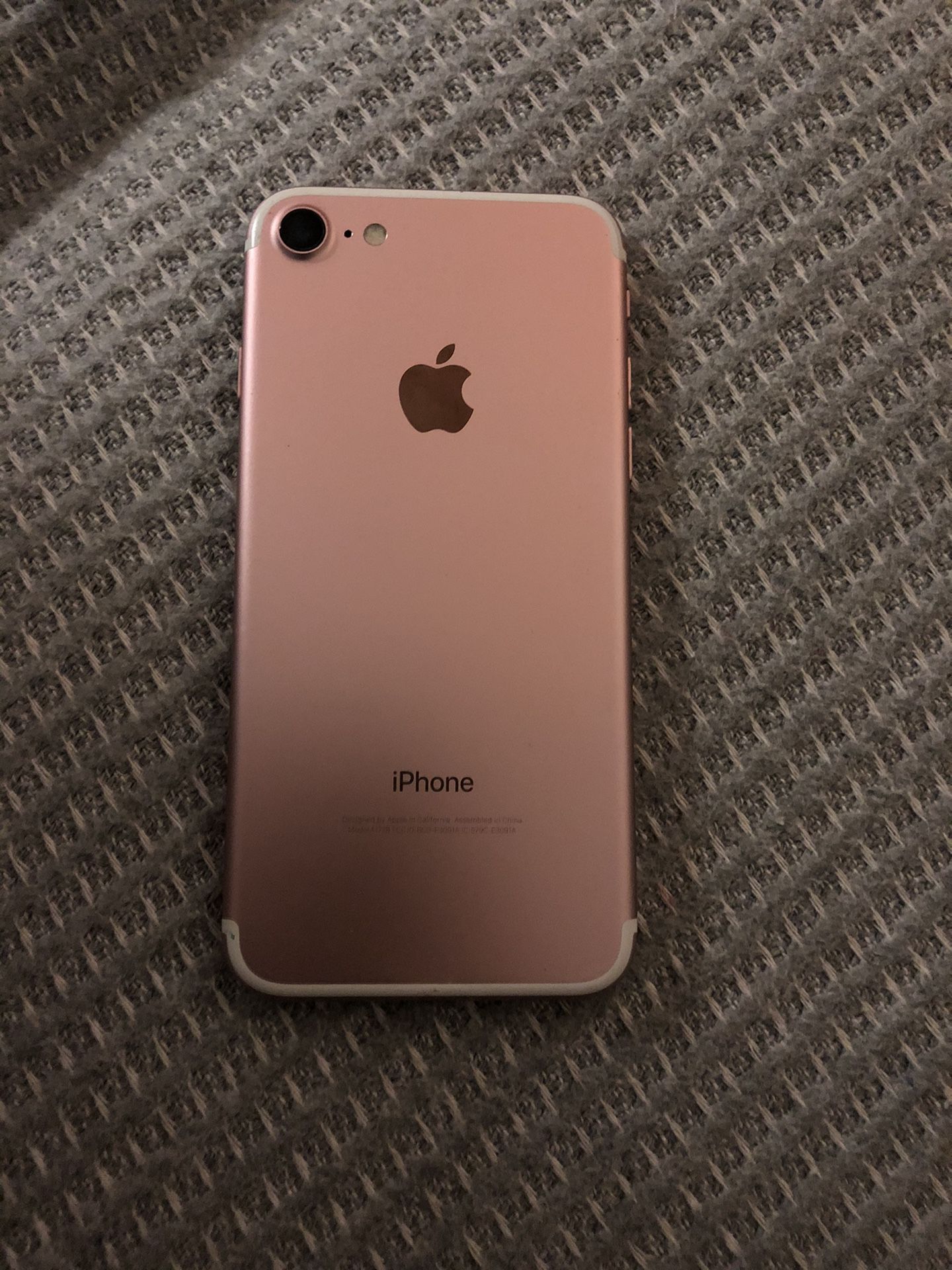 iphone 7 128 gb unlock trade with iphone x,xr, and 250$