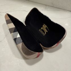 Burberry Sunglasses Case