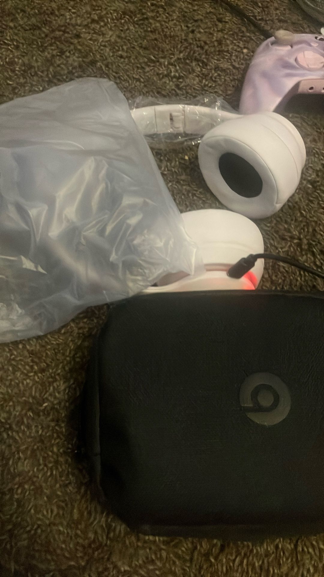 Beats Solo 4 Cloud Pink 90 OrWe Can Do A Trade