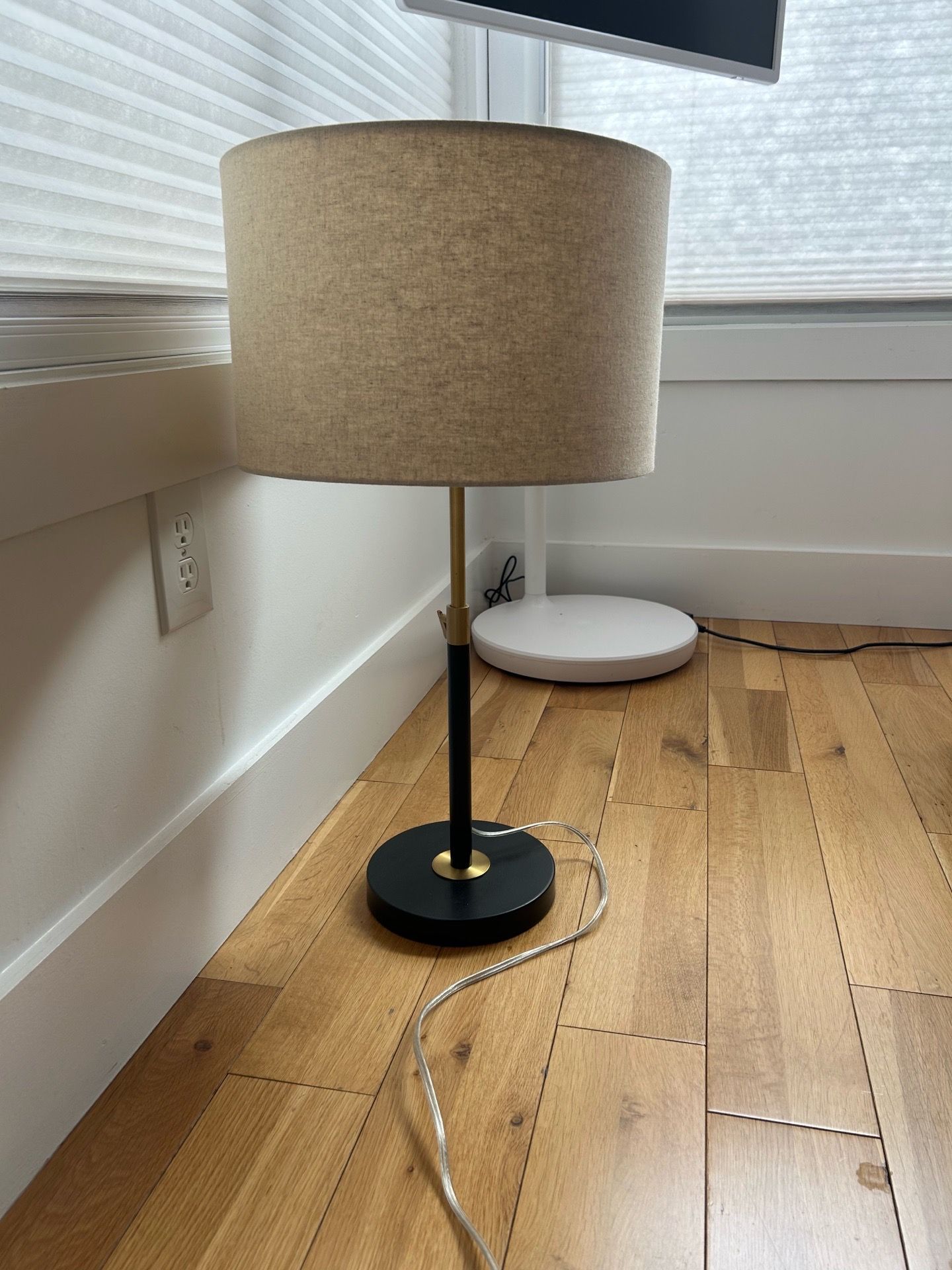 West Elm Telescoping Adjustable Table Lamp (23")