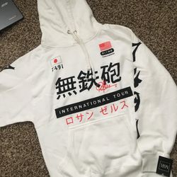 Young and Reckless Shibuya Hoodie SIZE M
